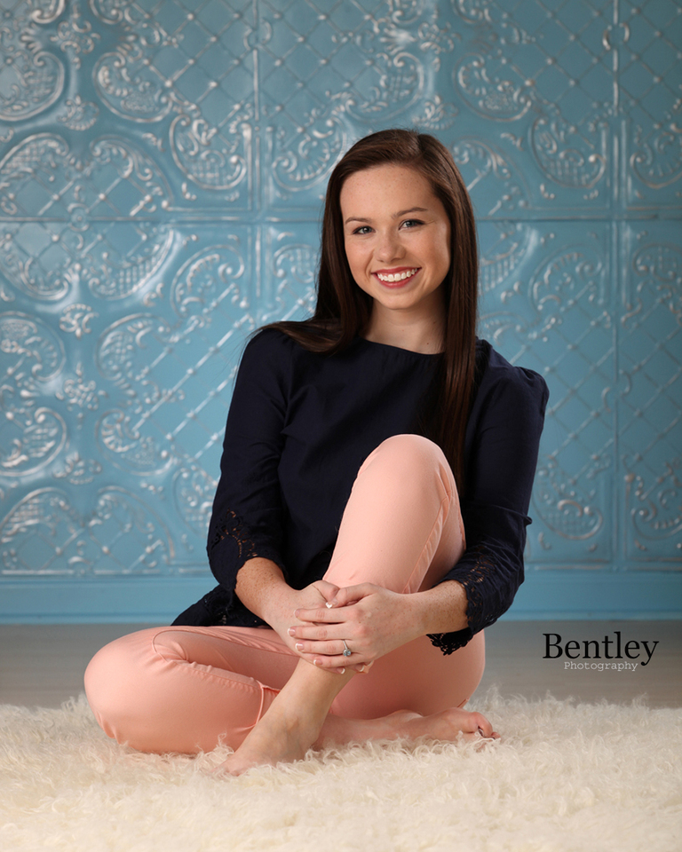 senior portrait photographer, Bentley's