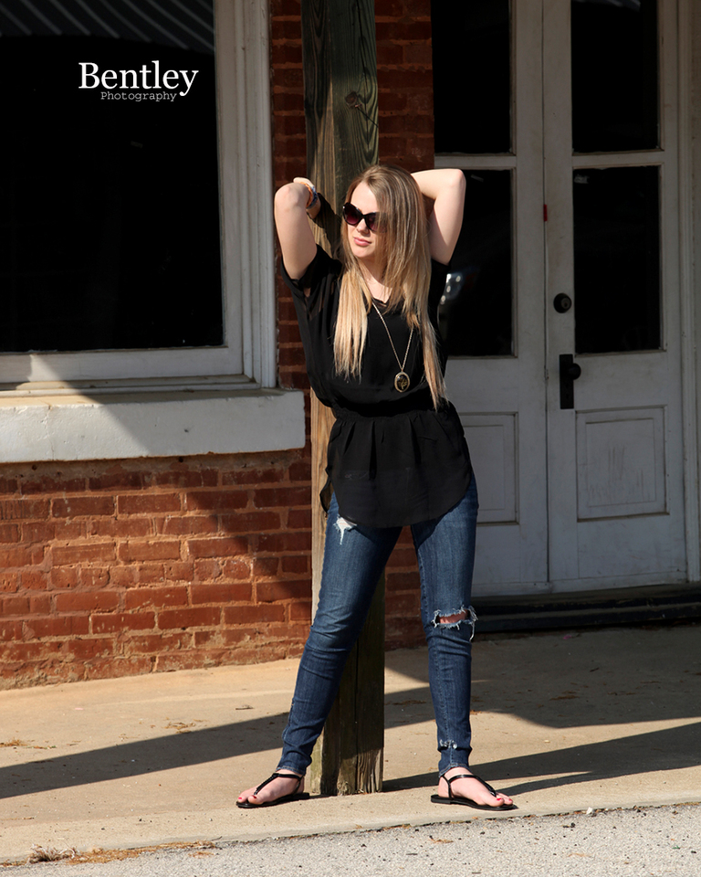 Senior portraits, location session, Bentley Photography