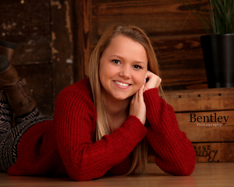 senior portrait photographer, Bentley Photography